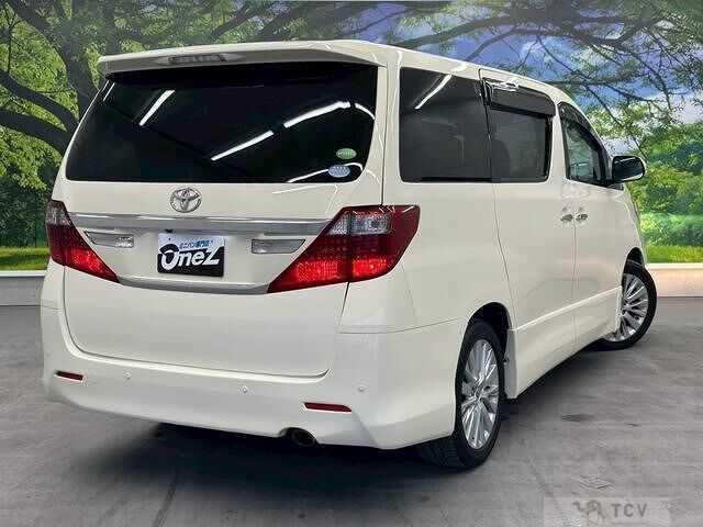 2012 Toyota Alphard