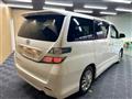 2009 Toyota Vellfire