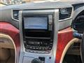 2011 Toyota Vellfire
