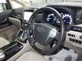 2013 Toyota Alphard