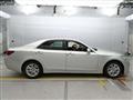 2013 Toyota Crown Hybrid