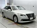 2013 Toyota Crown Hybrid