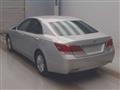2013 Toyota Crown Hybrid