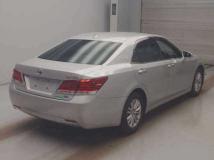 2013 Toyota Crown Hybrid