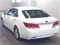 2013 Toyota Crown Hybrid