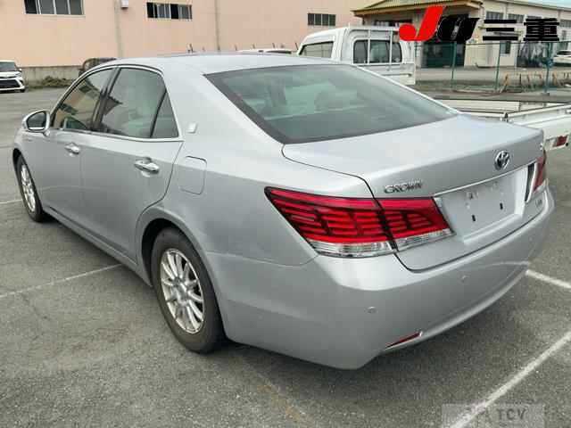 2013 Toyota Crown