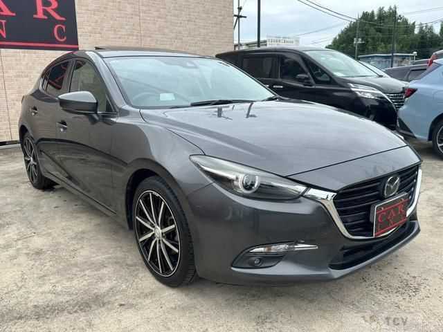 2016 Mazda Axela Sport