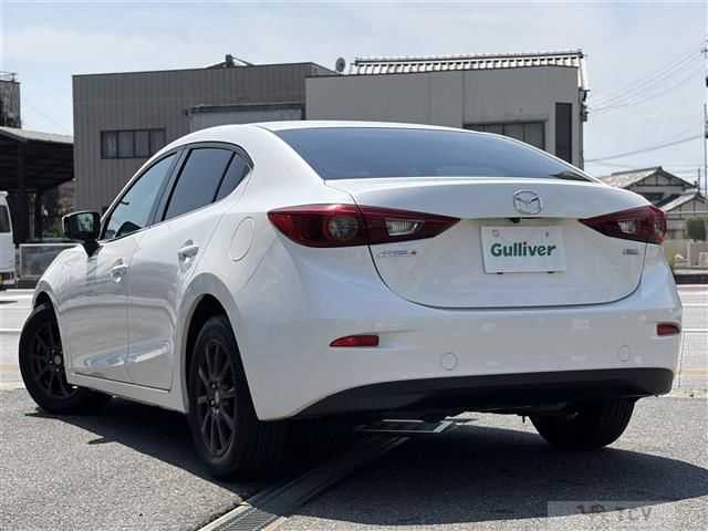 2014 Mazda Axela