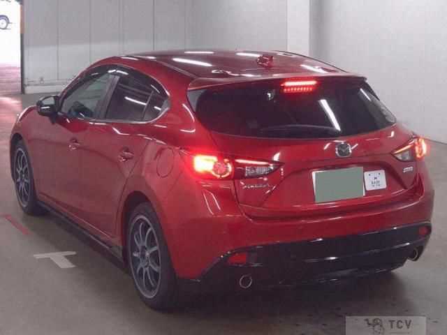 2013 Mazda Axela Sport