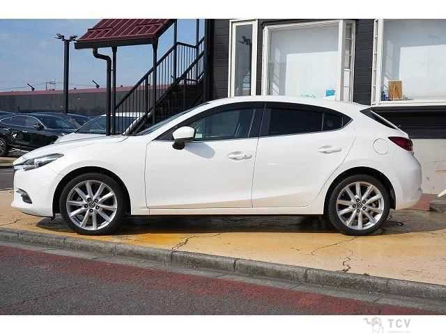 2017 Mazda Axela Sport