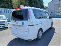 2011 Nissan Serena