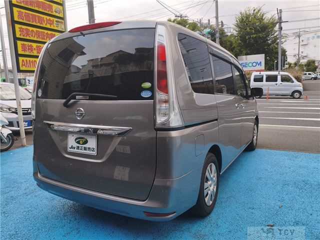 2011 Nissan Serena