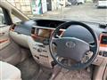 2004 Toyota Noah