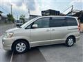 2004 Toyota Noah