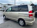 2004 Toyota Noah