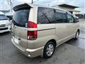 2004 Toyota Noah