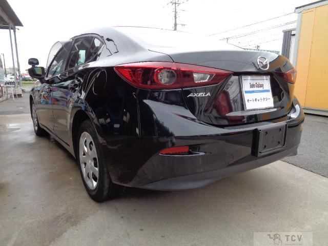 2018 Mazda Axela