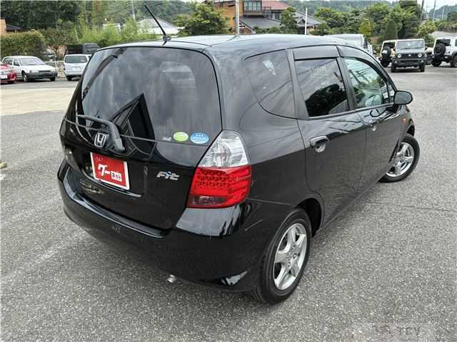 2004 Honda Fit