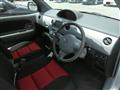2005 Toyota Sienta