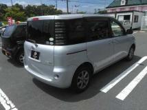 2005 Toyota Sienta