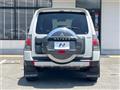 2006 Mitsubishi Pajero