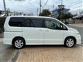 2009 Nissan Serena