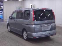 2009 Nissan Serena