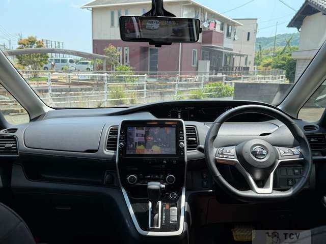 2017 Nissan Serena