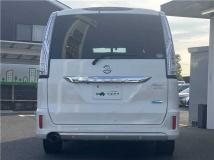 2013 Nissan Serena