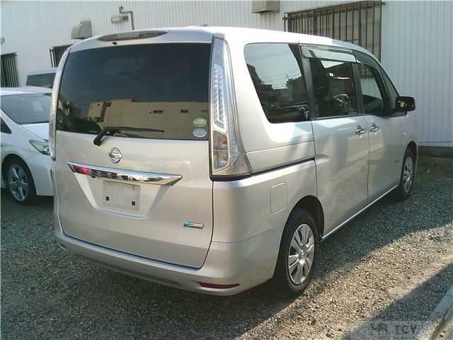 2013 Nissan Serena