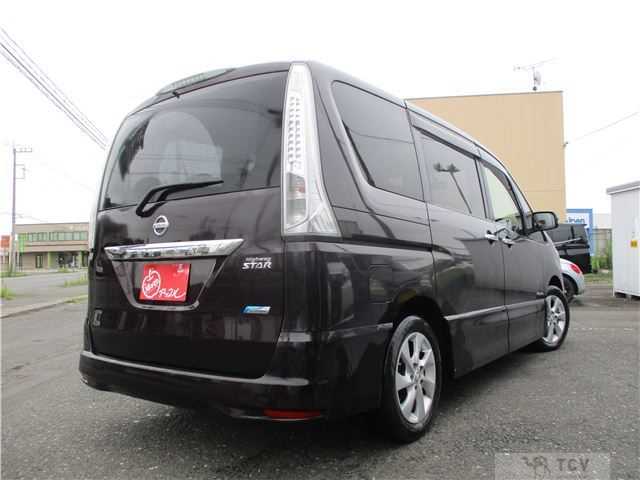 2013 Nissan Serena