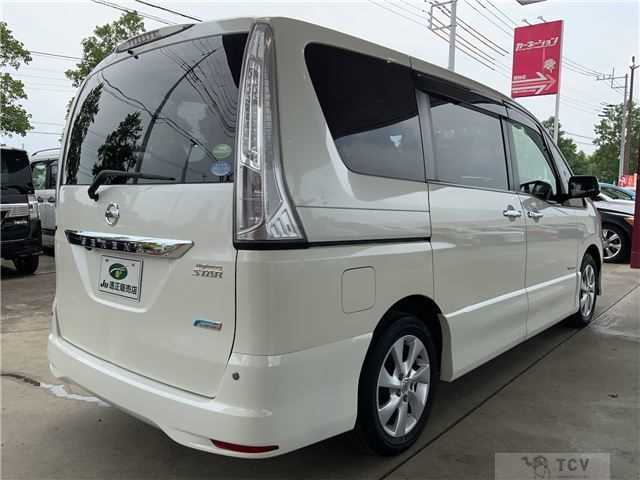 2013 Nissan Serena