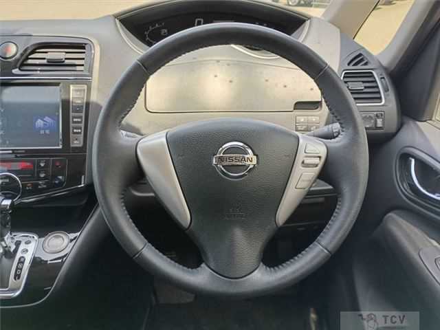 2013 Nissan Serena