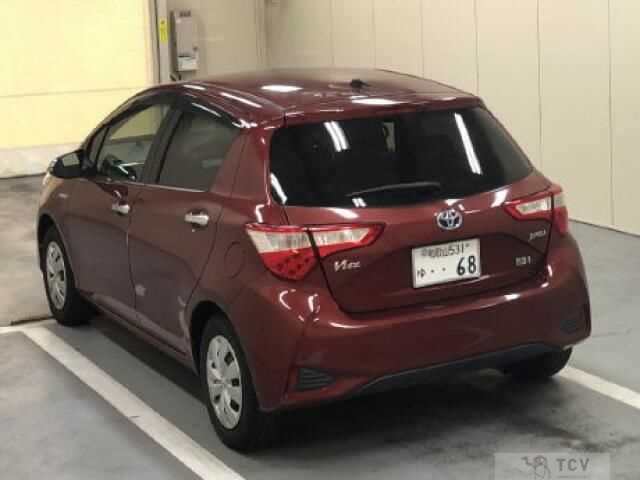 2017 Toyota Vitz