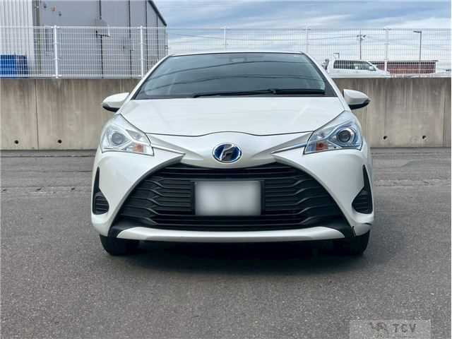 2017 Toyota Vitz