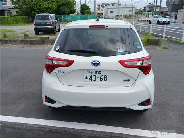 2020 Toyota Vitz