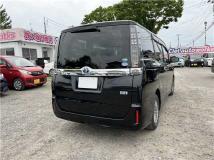 2016 Toyota Voxy