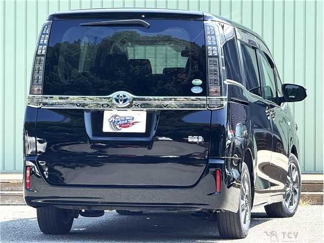 2015 Toyota Voxy