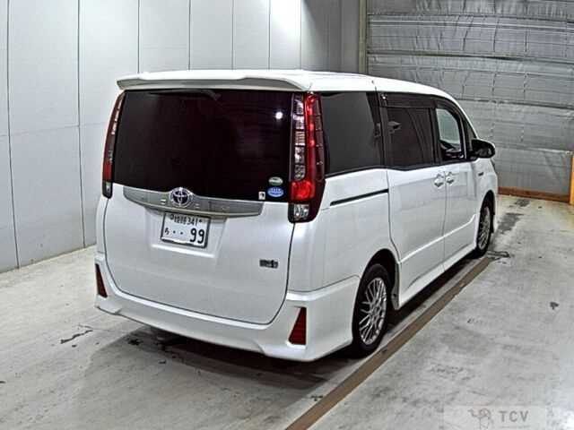 2016 Toyota Noah