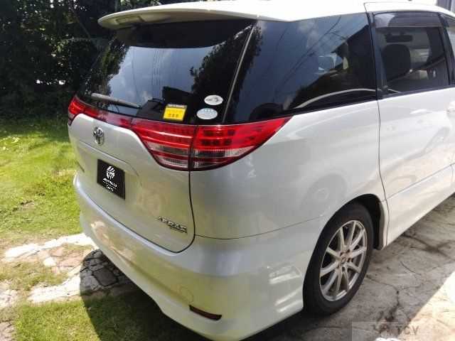 2006 Toyota Estima