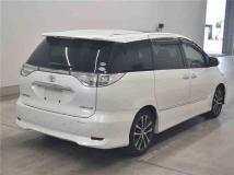 2013 Toyota Estima