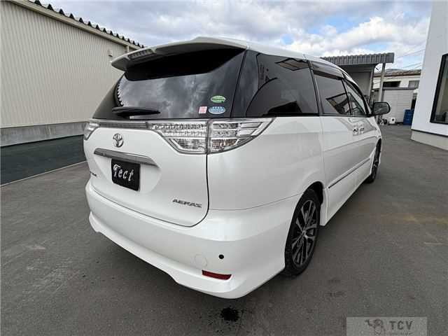 2013 Toyota Estima