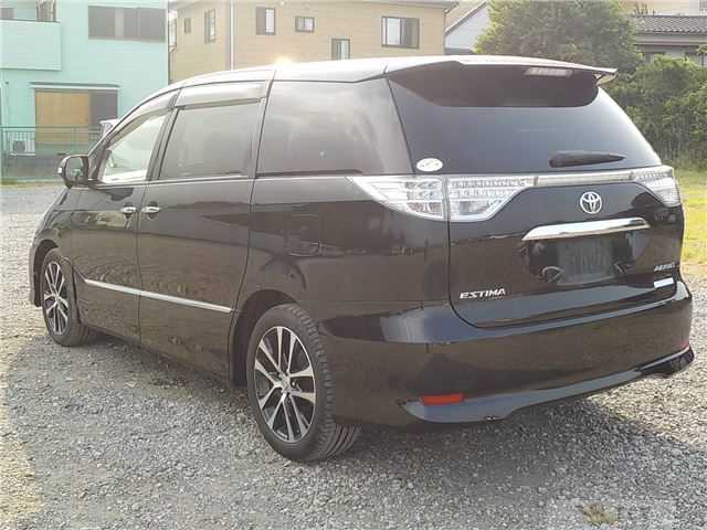 2013 Toyota Estima