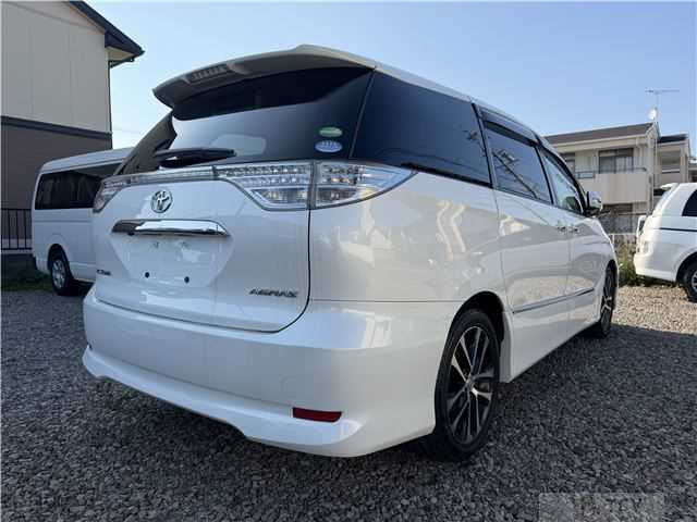 2014 Toyota Estima
