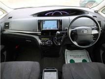 2013 Toyota Estima