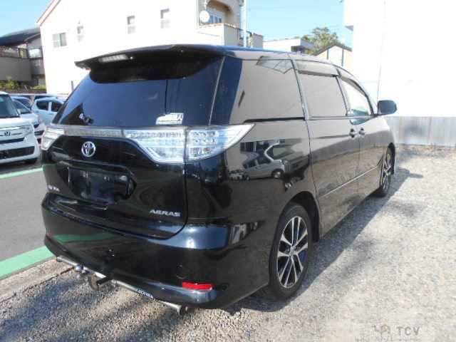 2013 Toyota Estima