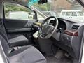 2014 Toyota Vellfire