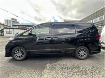 2013 Toyota Alphard
