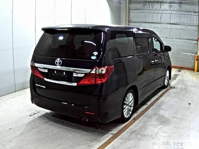 2012 Toyota Alphard