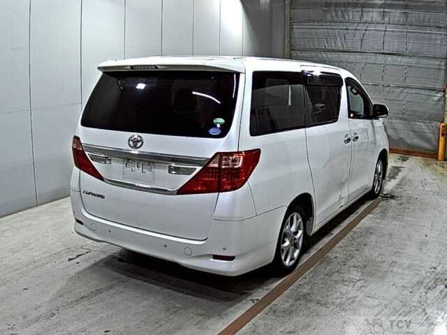 2013 Toyota Alphard